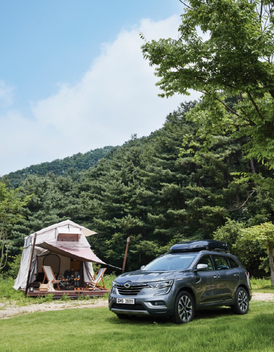 르노삼성은 여름 휴가철을 맞아 '스타 셰프와 함께 하는 딜리셔스 글램핑' 행사를 실시한다고 3일 밝혔다. <르노삼성자동차 제공>